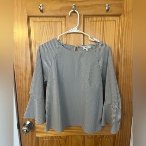 NYTT pin striped blouse